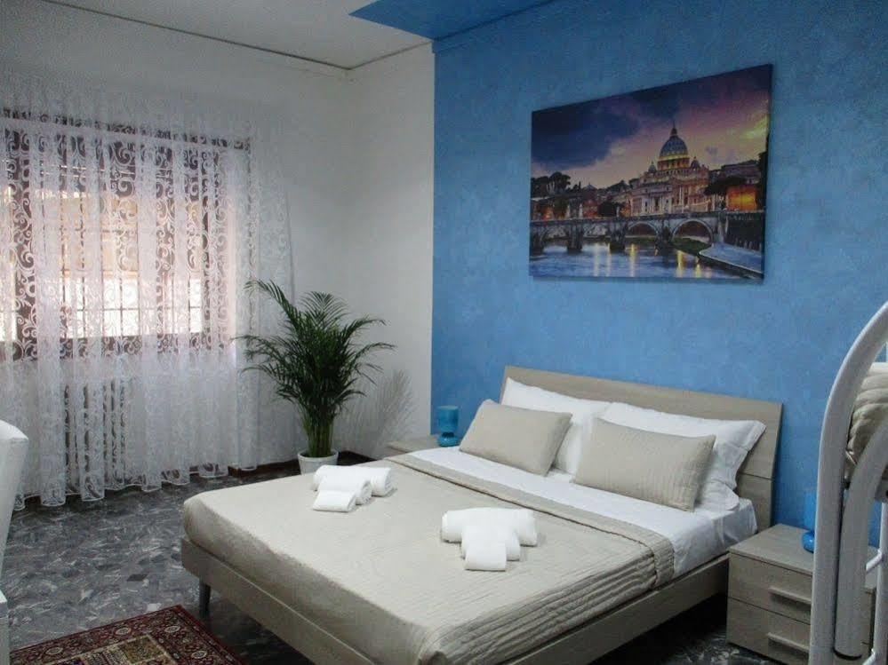 Maxim Rooms Roma Esterno foto